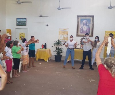 Alunos do curso de Enfermagem realizam ação alusiva ao Setembro Amarelo Alunos do curso de Enfermagem realizam ação alusiva ao Setembro Amarelo