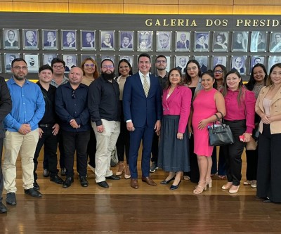 Acadêmicos de Direito da Esamaz Abaetetuba participam do Projeto Museu Judiciário de Portas Abertas Acadêmicos de Direito da Esamaz Abaetetuba participam do Projeto Museu Judiciário de Portas Abertas