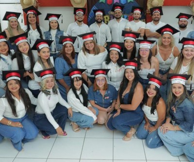 Aula da Saudade: primeira turma de Direito da ESAMAZ ABAETETUBA celebra despedida Aula da Saudade: primeira turma de Direito da ESAMAZ ABAETETUBA celebra despedida