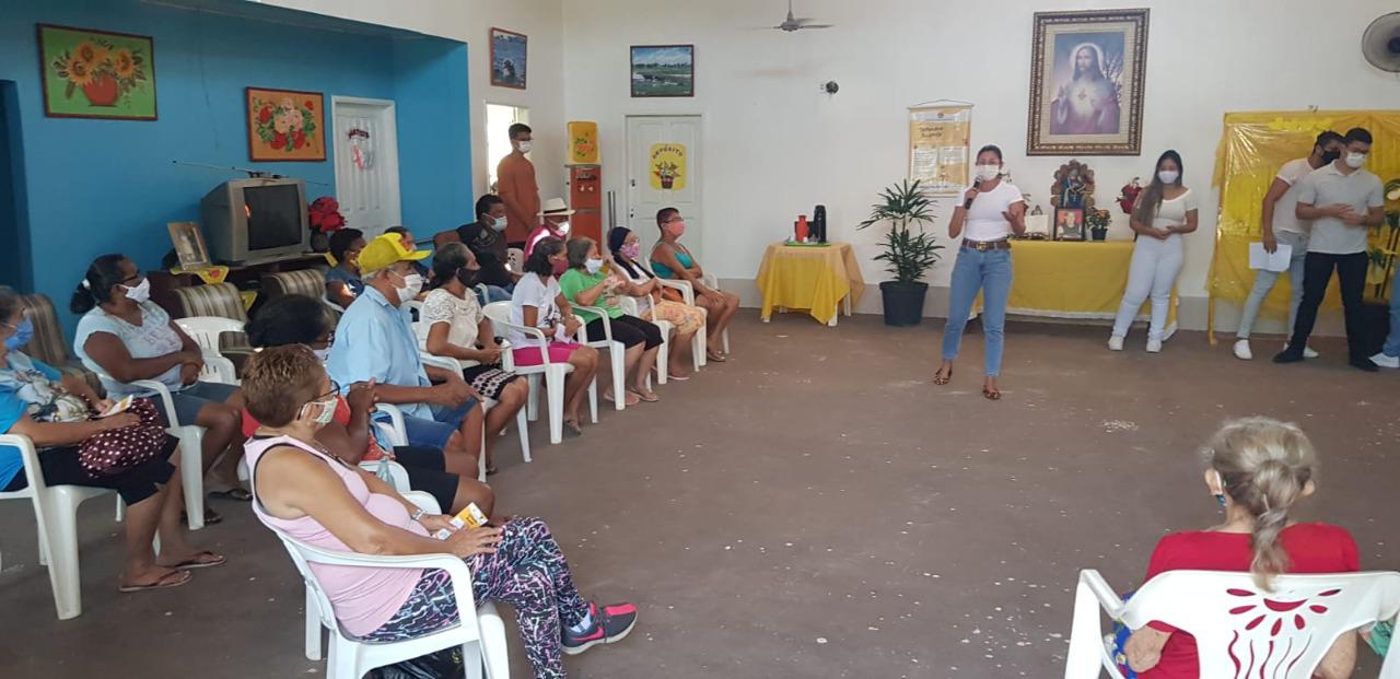 Alunos do curso de Enfermagem realizam ação alusiva ao Setembro Amarelo