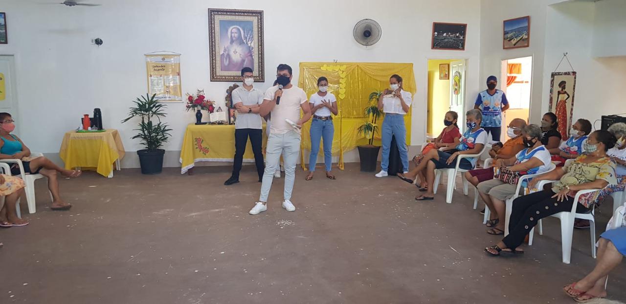 Alunos do curso de Enfermagem realizam ação alusiva ao Setembro Amarelo