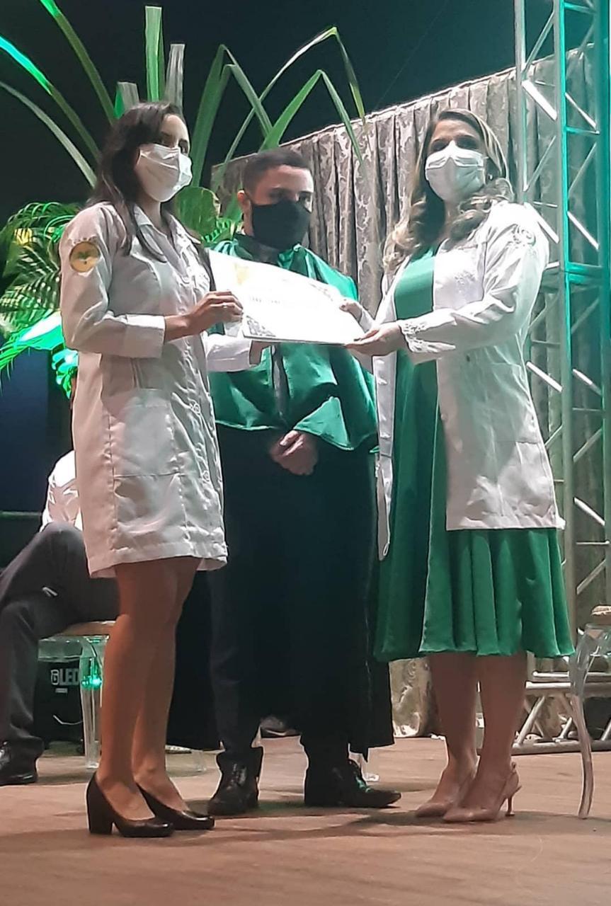 Cerimônia do Jaleco da Esamaz inicia trajetória acadêmica para os calouros da Instituição