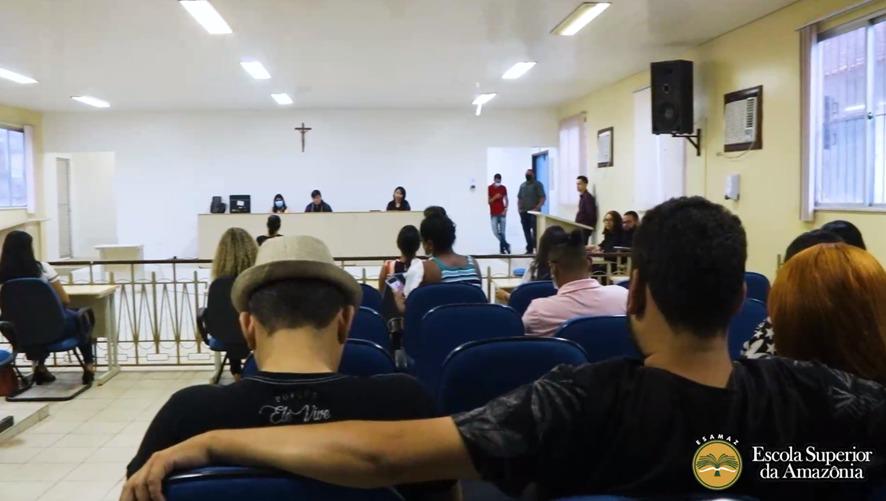 Acadêmicos do quarto período de Direito da Esamaz participam de Tibunal do Júri – Simulado