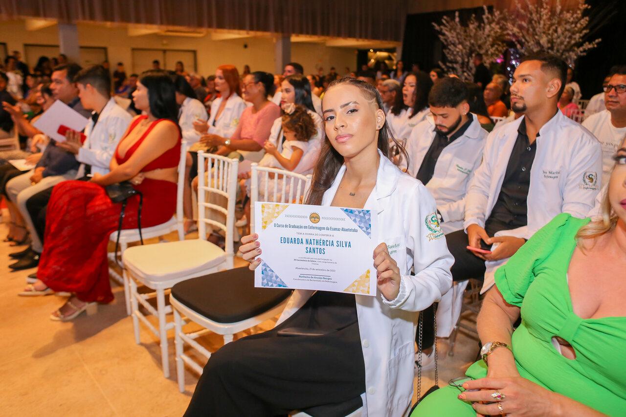 Emoção marca Cerimônia do Jaleco dos cursos de Enfermagem e Psicologia da Esamaz