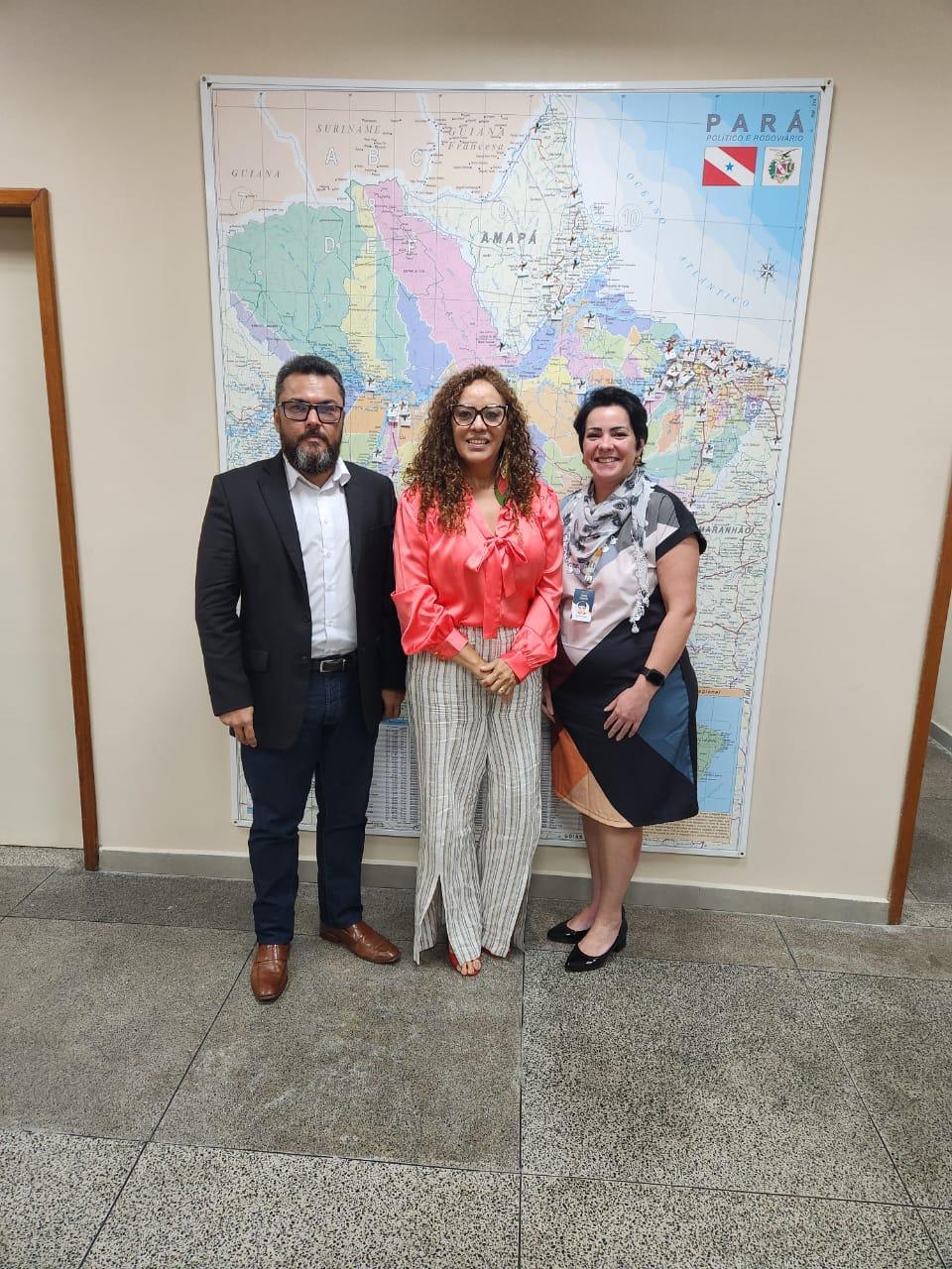 Visita ao TRT 8ª Região consolida parceria importante para o curso de Direito da Esamaz Abaetetuba