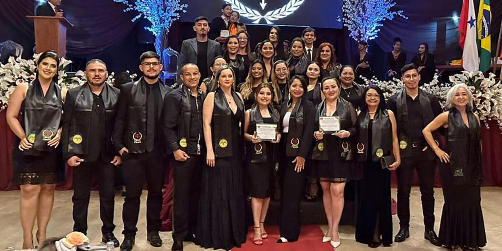 Primeira turma de Direito da Esamaz Abaetetuba celebra conclusão do curso