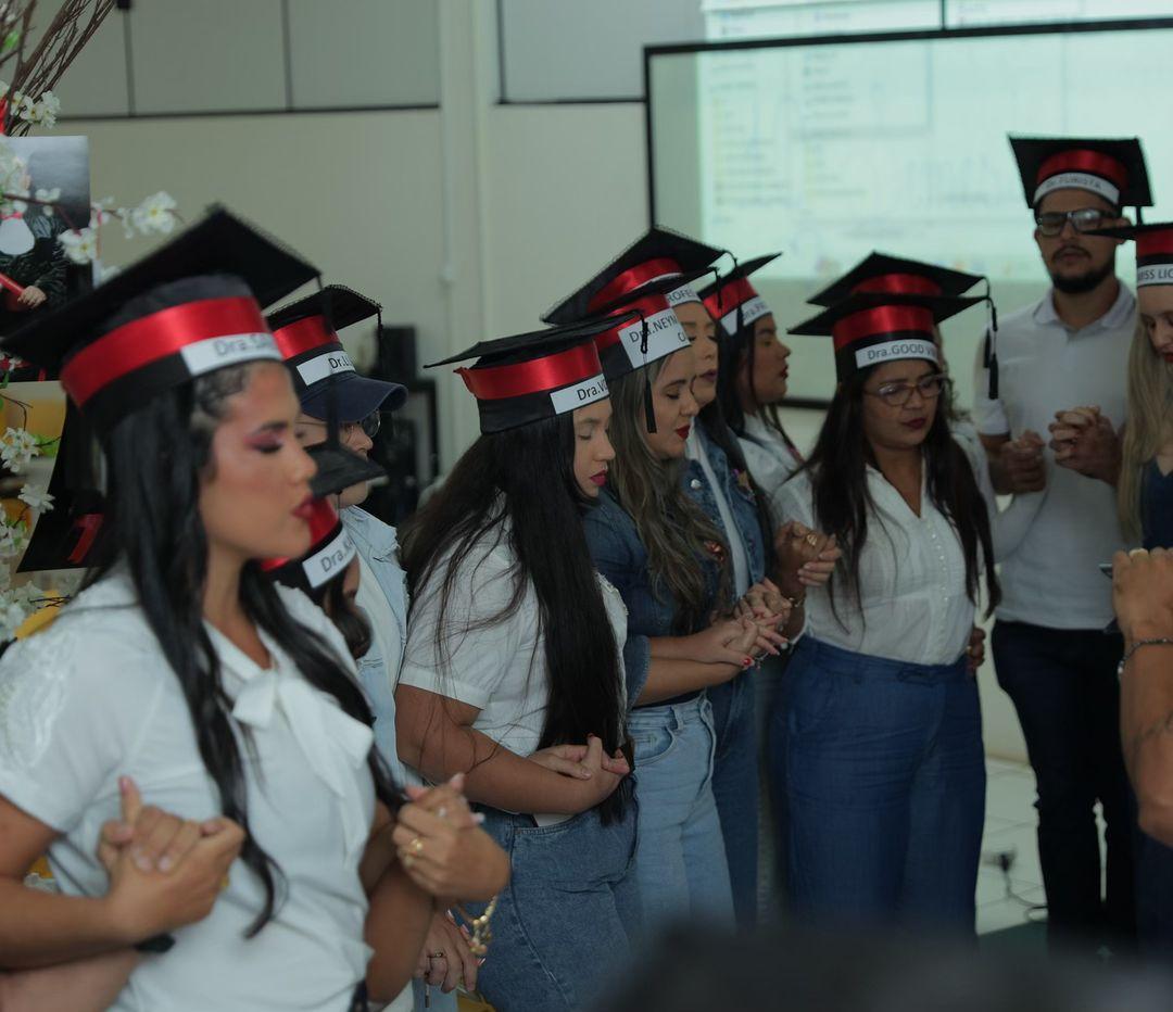 Aula da Saudade: primeira turma de Direito da ESAMAZ ABAETETUBA celebra despedida